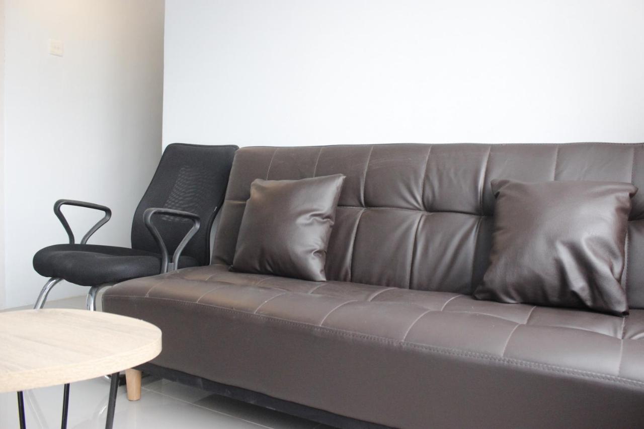Modest 2Br Apartment At The Jarrdin Cihampelas By Travelio Bandung Exterior foto